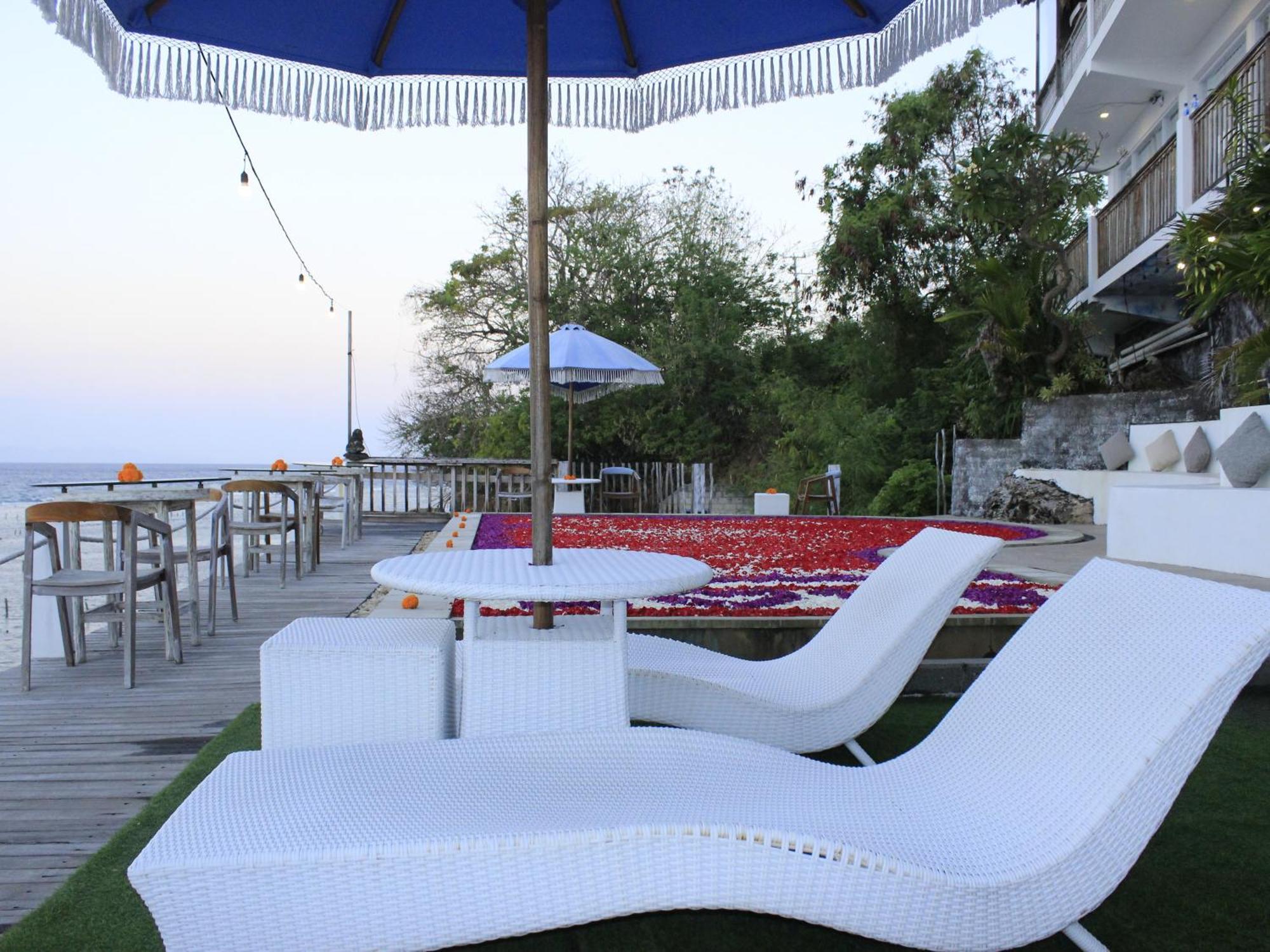 Suite Ocean Blue Batununggul Εξωτερικό φωτογραφία