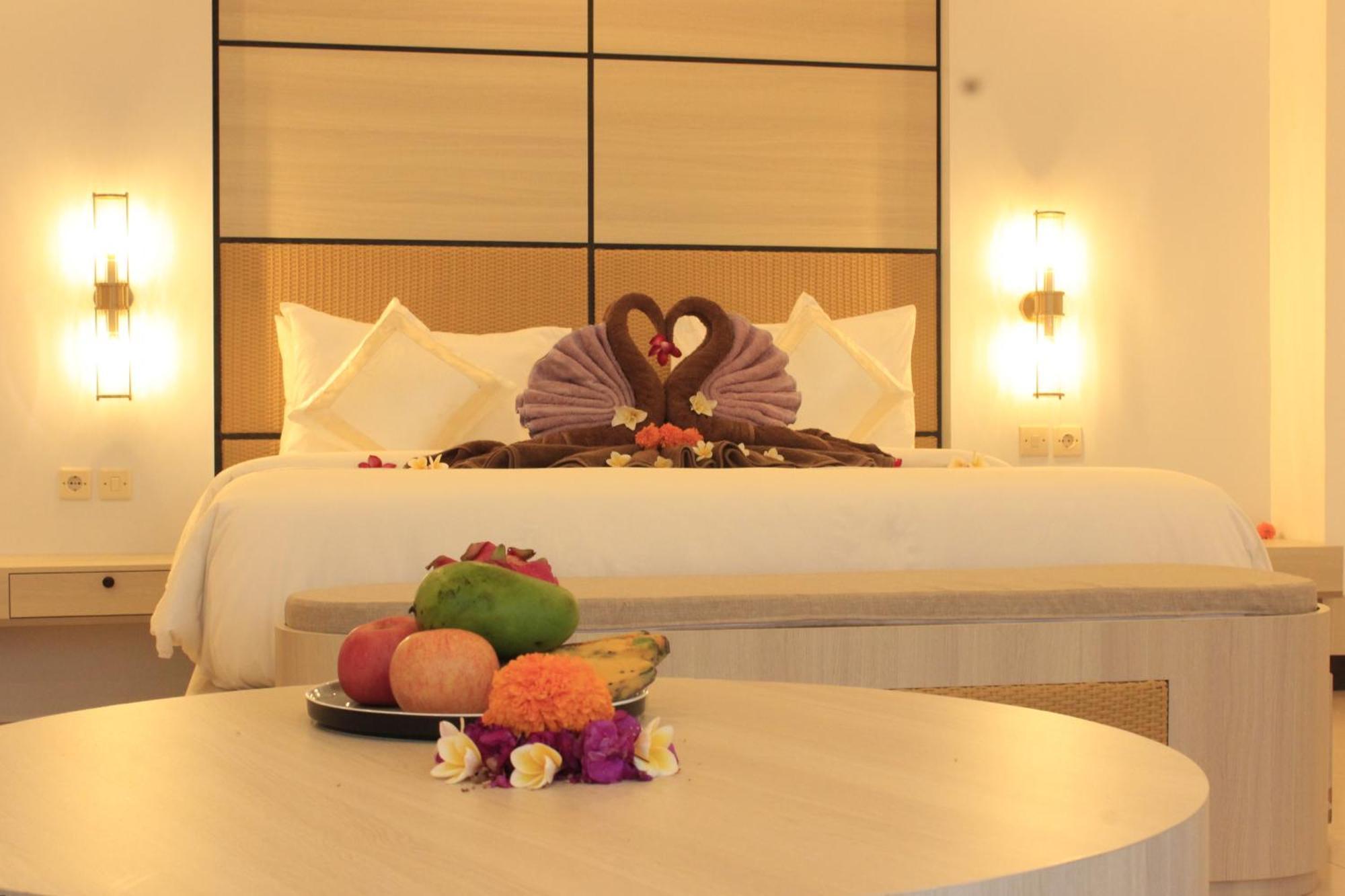 Suite Ocean Blue Batununggul Εξωτερικό φωτογραφία