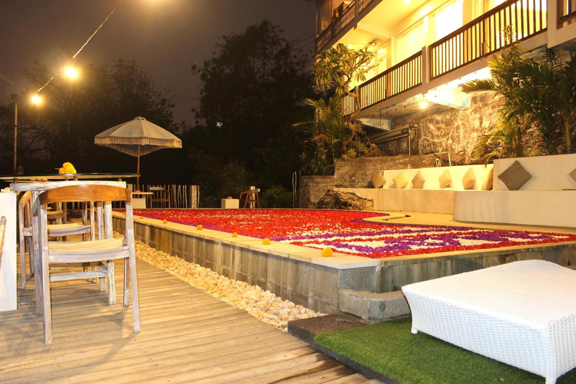 Suite Ocean Blue Batununggul Εξωτερικό φωτογραφία