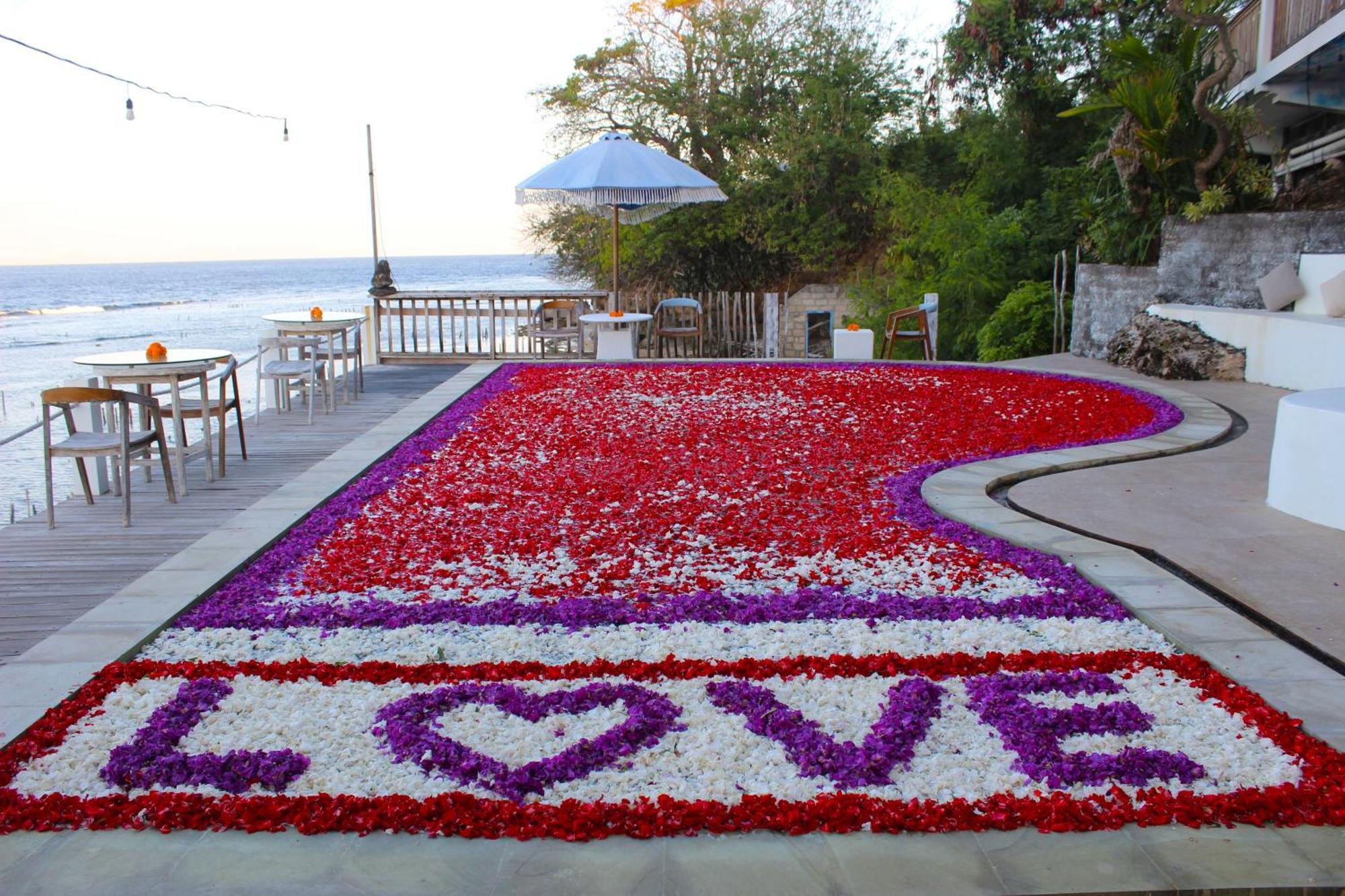 Suite Ocean Blue Batununggul Εξωτερικό φωτογραφία